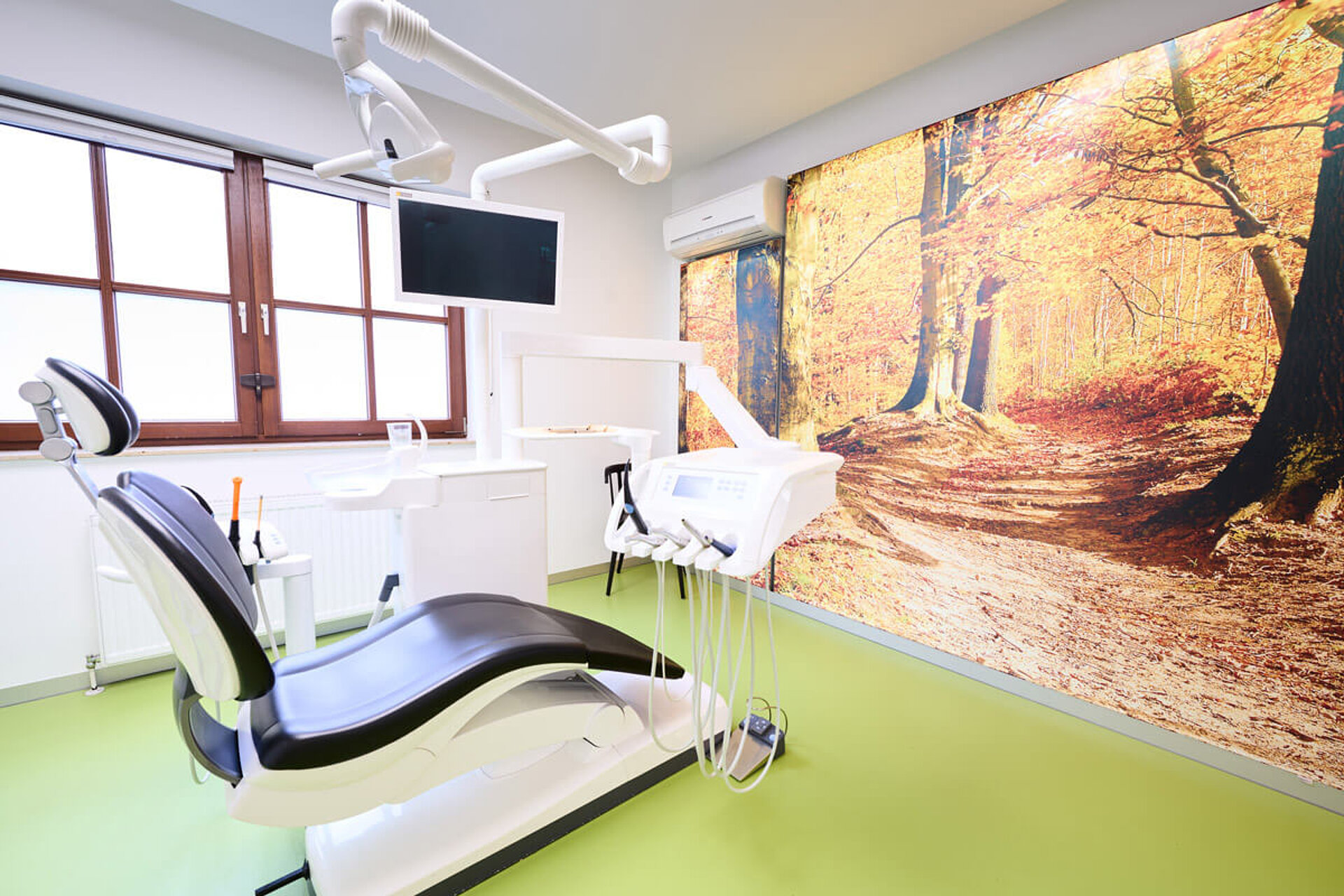 Behandlungszimmer der Zahnarztpraxis Waldstrasse in Erlangen